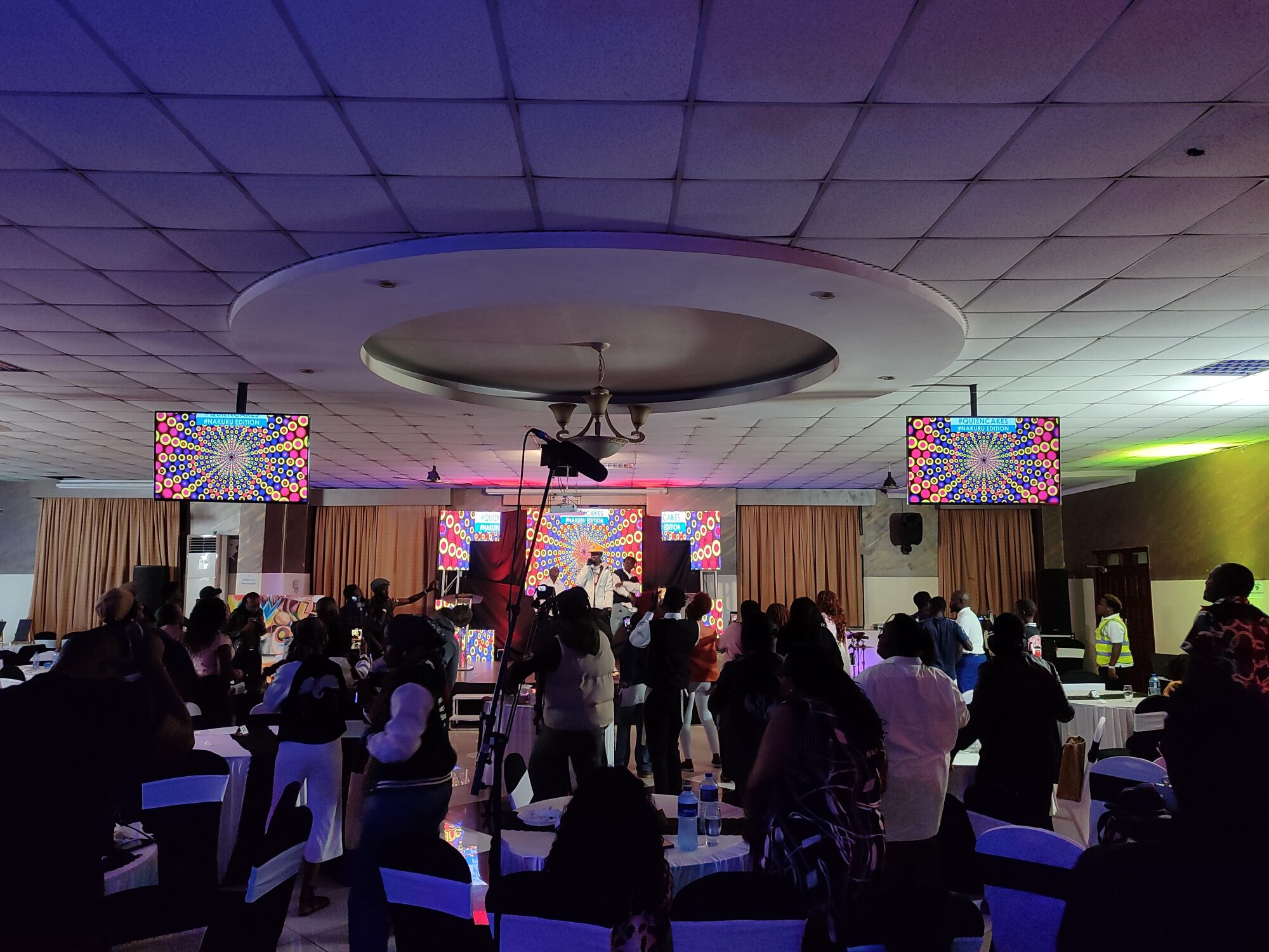 Quiz & cakes season 4